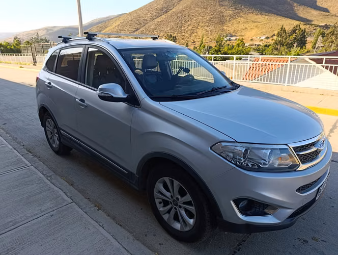vendo chery grand tiggo año 2015