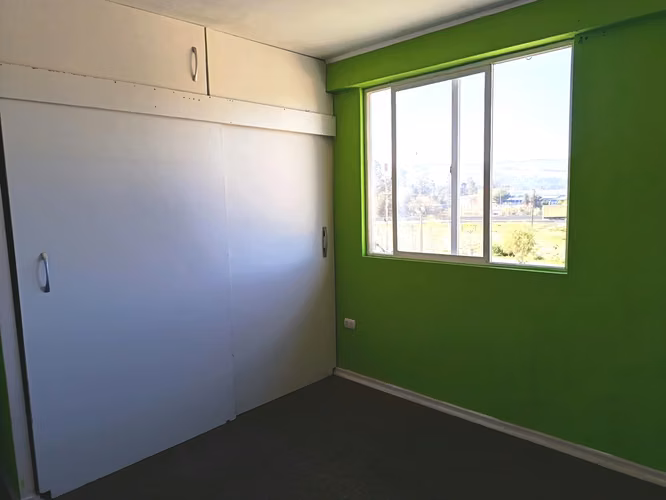 VENTA DE MODERNO DEPARTAMENTO EN CORONEL - Imagen 16
