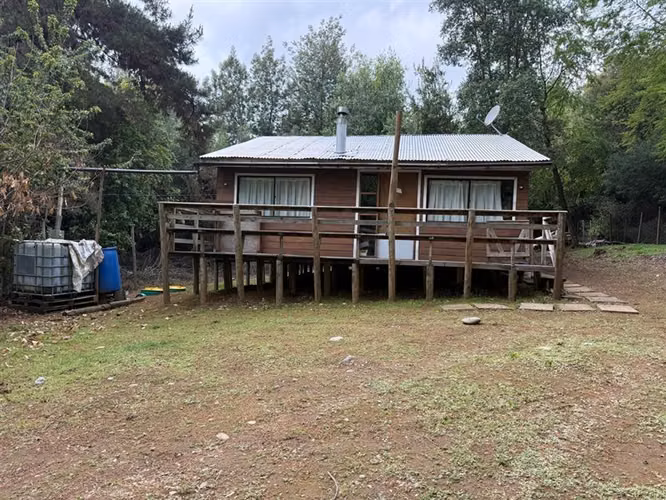 Se vende acogedora cabaña en exclusivo Loteo en Vilches