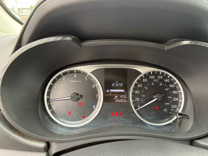 Nissan Versa 1.6 SENSE 4X2 MT 4P 2025 - Imagen 16