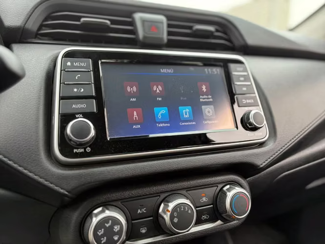 Nissan Versa 1.6 SENSE 4X2 MT 4P 2025 - Imagen 19