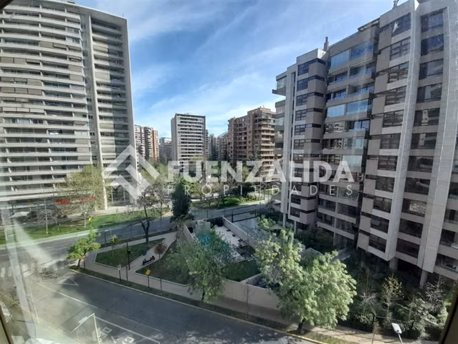 Oficina en arriendo en Las Condes