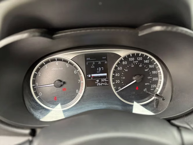 Nissan Versa 1.6 SENSE 4X2 MT 4P 2025 - Imagen 16