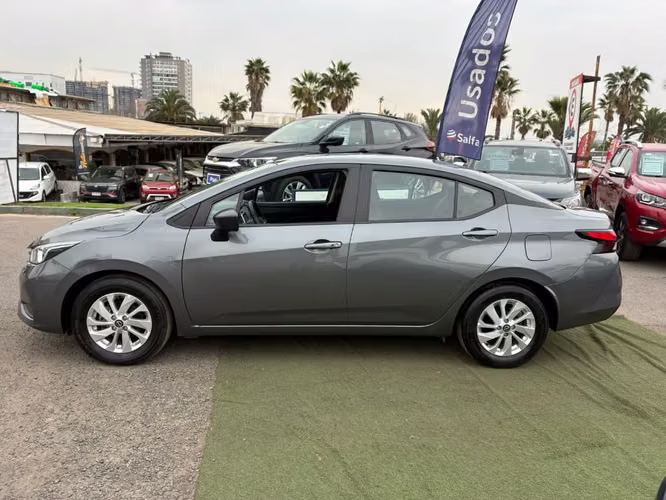 Nissan Versa 1.6 SENSE 4X2 MT 4P 2025 - Imagen 8