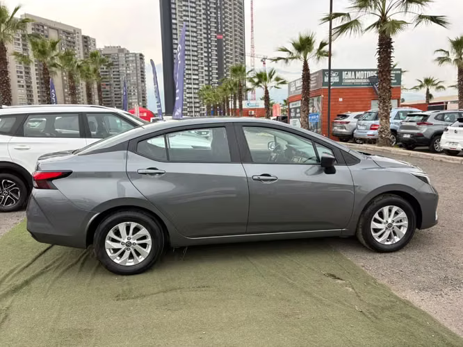 Nissan Versa 1.6 SENSE 4X2 MT 4P 2025 - Imagen 4