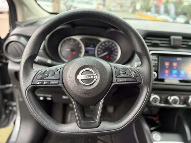 Nissan Versa 1.6 SENSE 4X2 MT 4P 2025 - Imagen 15