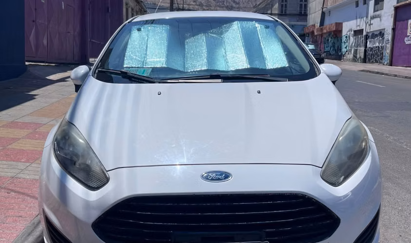 VENDO FORD FIESTA