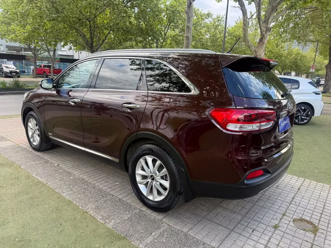Kia Sorento EX 2.4 (2015) - Imagen 6