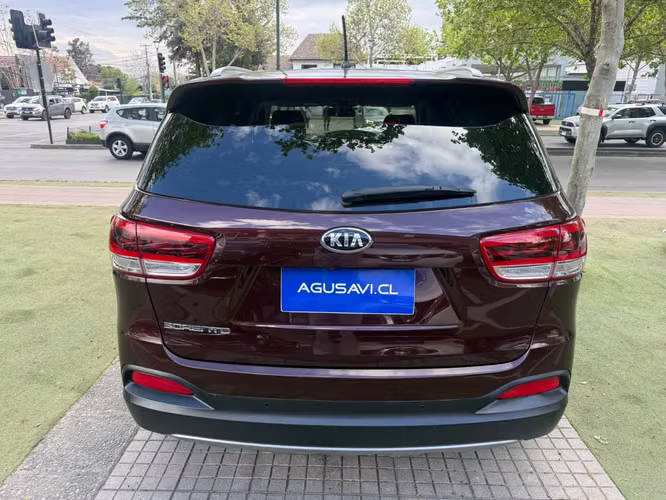 Kia Sorento EX 2.4 (2015) - Imagen 2