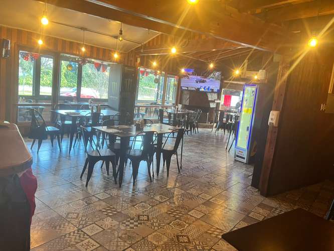 SE VENDE DERECHO DE LLAVE – RESTAURANTE