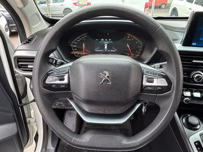 PEUGEOT LANDTREK ACTIVE BLUEHDI 180 4X4 AT - 2023 | 4813 - Imagen 10