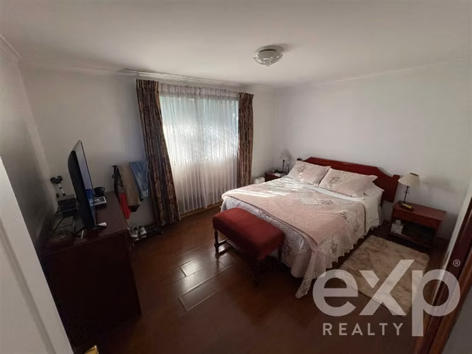 Tu Hogar Ideal: Amplia Casa a Pasos del Metro El Parron - Imagen 16