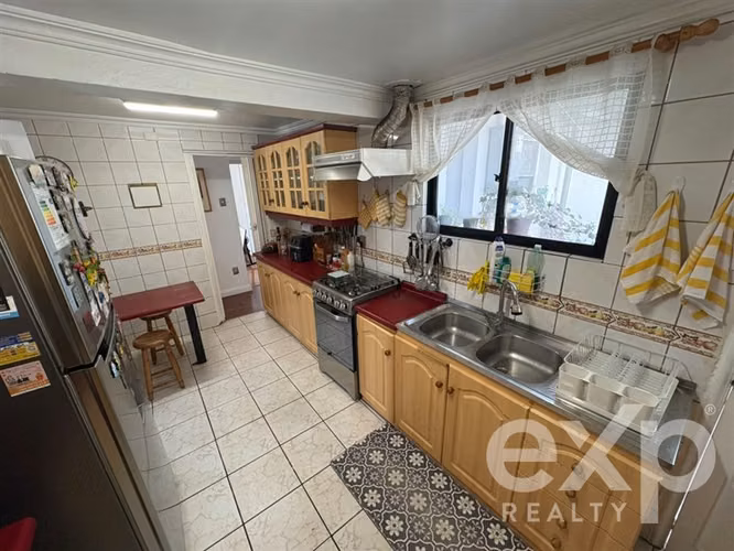 Tu Hogar Ideal: Amplia Casa a Pasos del Metro El Parron - Imagen 8