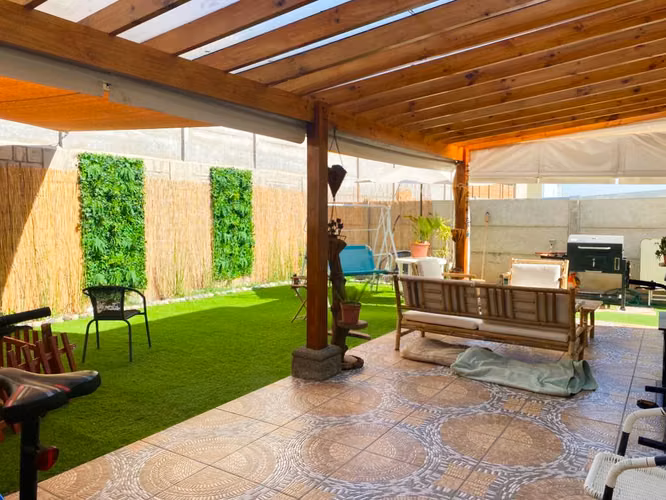 CASA EN CONDOMINIO / VILLA LA DEHESA DE LA VIÑA / CALLE CHARDONNAY