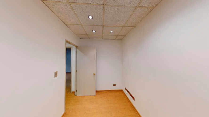 Primer Piso // Estacionamiento (184398) - Imagen 6
