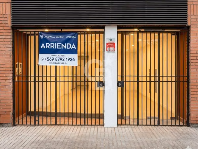 Amplio local en Vitacura, excelente ubicación. - Imagen 11