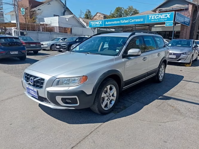 VOLVO XC70 2012
