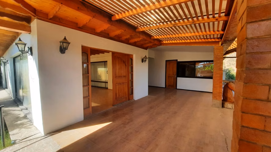 Parcela con casa dos pisos Linderos - Imagen 2