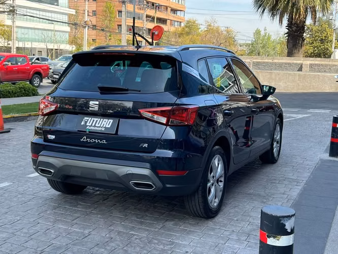 SEAT ARONA FR 1.6L AT6 - 2024 | 4703 - Imagen 4