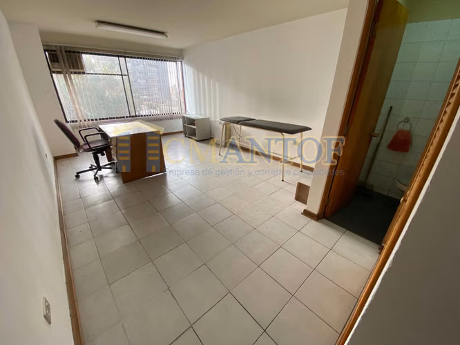Venta oficina o consulta servicio salud a pasos Parque Brasil - Imagen 3