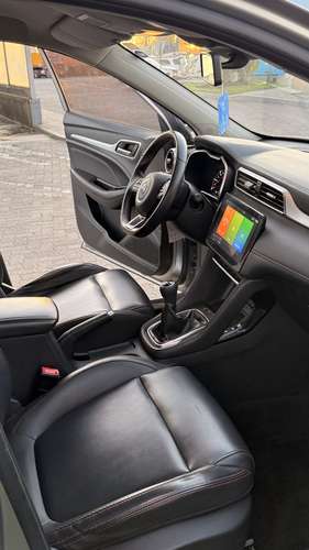 MG ZX 1.5 DLX 4X2 MT 5P - Imagen 8