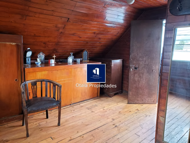 Venta de casa comercial en comuna San Ramon, 3 dormitorios, 3 baños