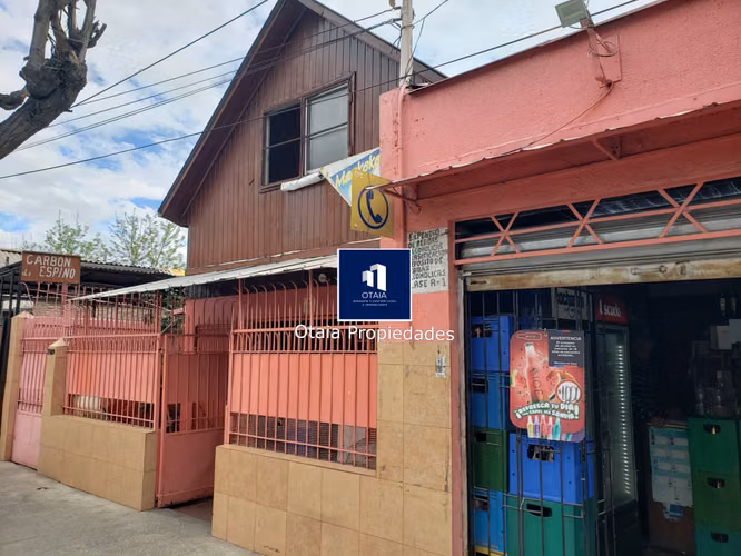 Venta de casa comercial en comuna San Ramon, 3 dormitorios, 3 baños