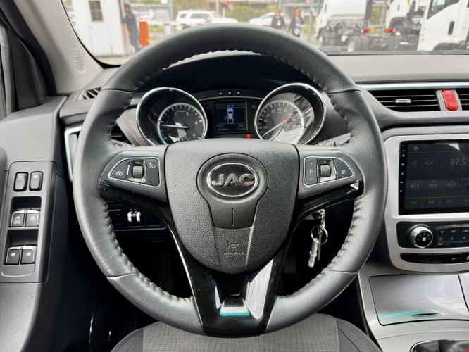 Jac T8 2.0 Comfort Mt 4x2 2023 - Imagen 11