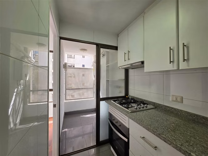 Departamento en Arriendo 3D + 2B + Servicio en Vitacura - Imagen 30