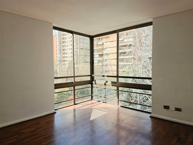Departamento en Arriendo 3D + 2B + Servicio en Vitacura - Imagen 24