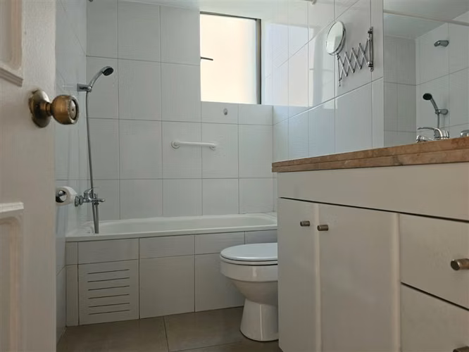Departamento en Arriendo 3D + 2B + Servicio en Vitacura - Imagen 21