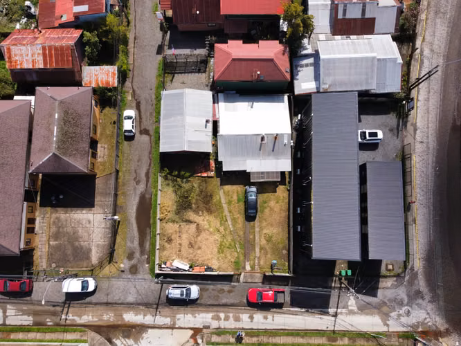 Oportunidad de Inversión en Isla Teja Terreno Urbano en Excelente Ubicación