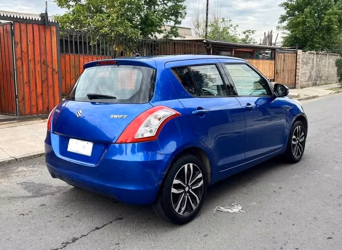 Suzuki Swift 1.2 GLX Año 2015 - Imagen 3