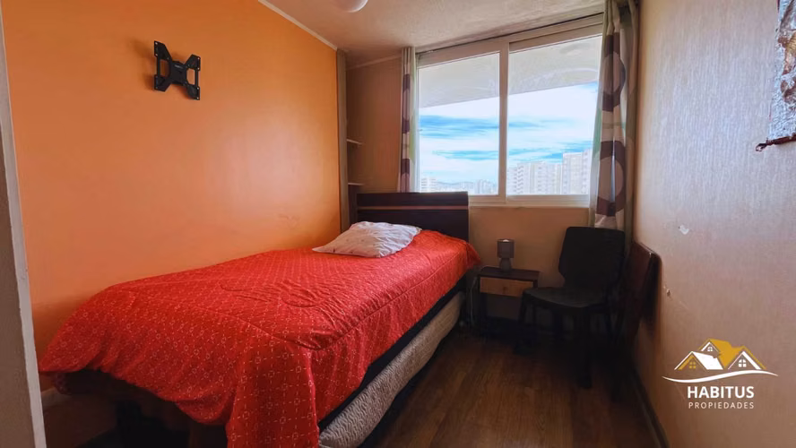 SE VENDE AMPLIO DEPARTAMENTO CON VISTA AL MAR - Imagen 13
