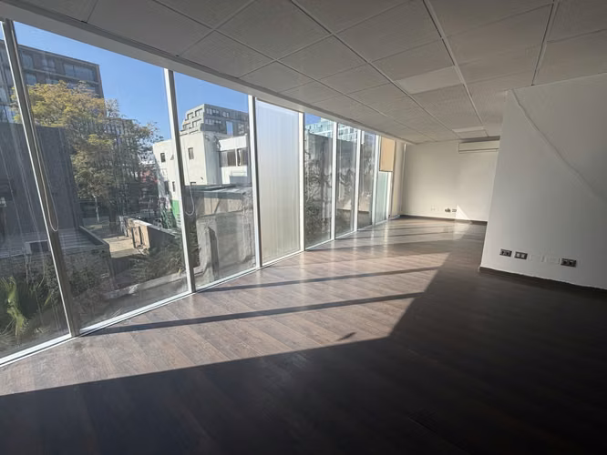 Arriendo Oficina Planta Libre – Barros Borgoño / Metro Manuel Montt, Providencia