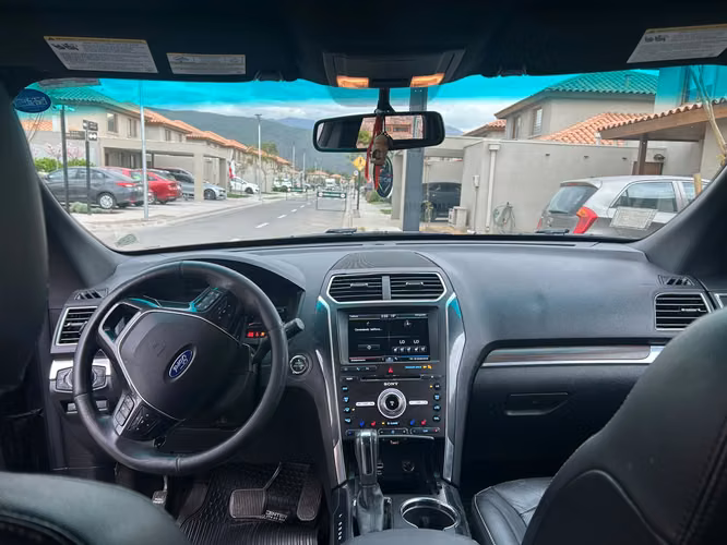 Ford Explorer Limited: espacio, comodidad y estilo - Imagen 7