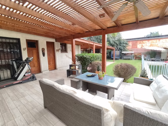 Casa aislada 225 m². T. 600 m². 5d/4b. Estac. 4 autos. Macul - Imagen 4
