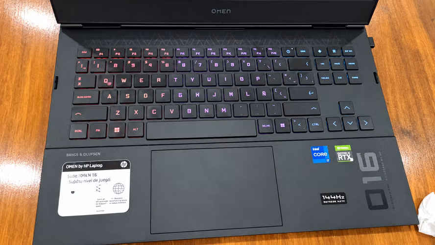 HP OMEN 16-b0500la - Modelo 4C7R8LA - Imagen 2