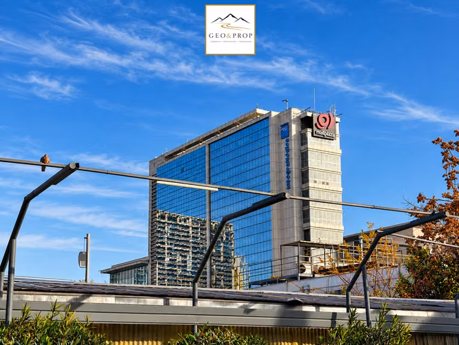 Galpon/Paño inmobiliario Plaza Egaña La Reina - Imagen 2