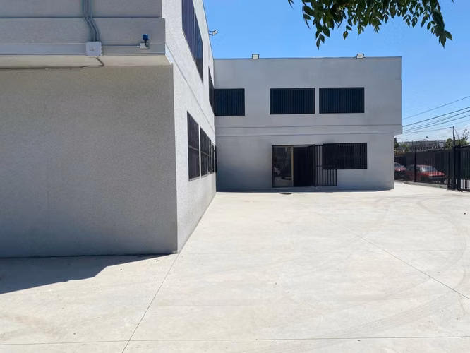 Se Arrienda Local, nueva construccion esquina, San Pablo 8765 Pudahuel
