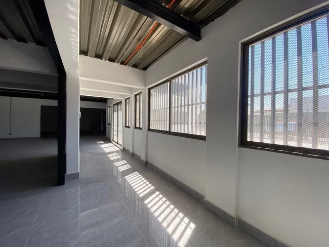 Se Arrienda Local, nueva construccion esquina, San Pablo 8765 Pudahuel