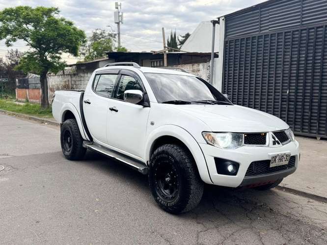 Mitsubishi L200 4x4 - Imagen 3