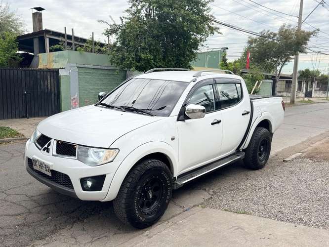Mitsubishi L200 4x4 - Imagen 4