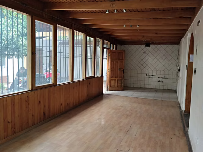 Casa Esquina aislasa de 4D y 2 B en 337 mts de Terreno - Imagen 12