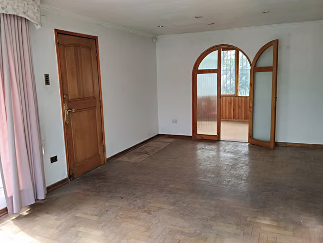 Casa Esquina aislasa de 4D y 2 B en 337 mts de Terreno - Imagen 17