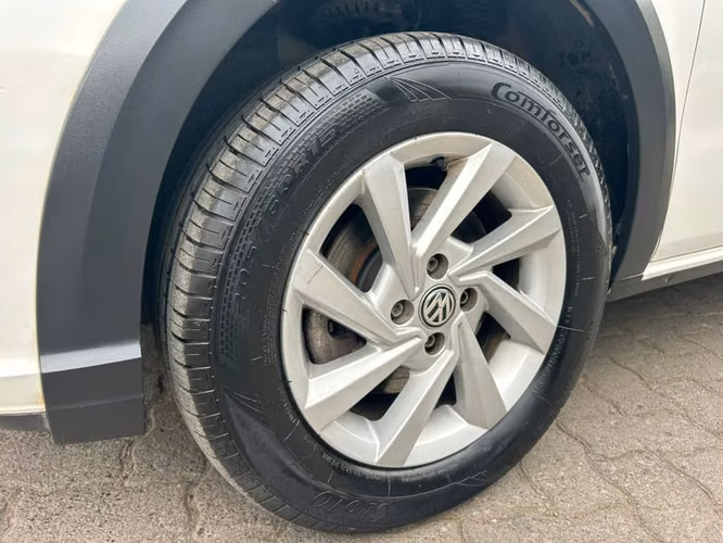 VOLKSWAGEN SAVEIRO CD 1.6 - 2022 | 4732 - Imagen 9