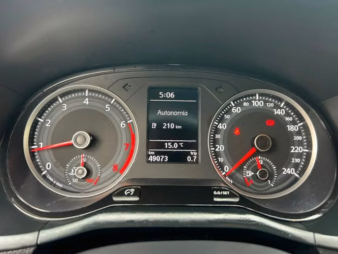 VOLKSWAGEN SAVEIRO CD 1.6 - 2022 | 4732 - Imagen 13