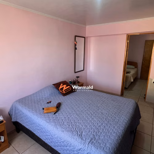 CASA DE TRES PISOS EN EXCELENTE UBICACIÓN - Imagen 12