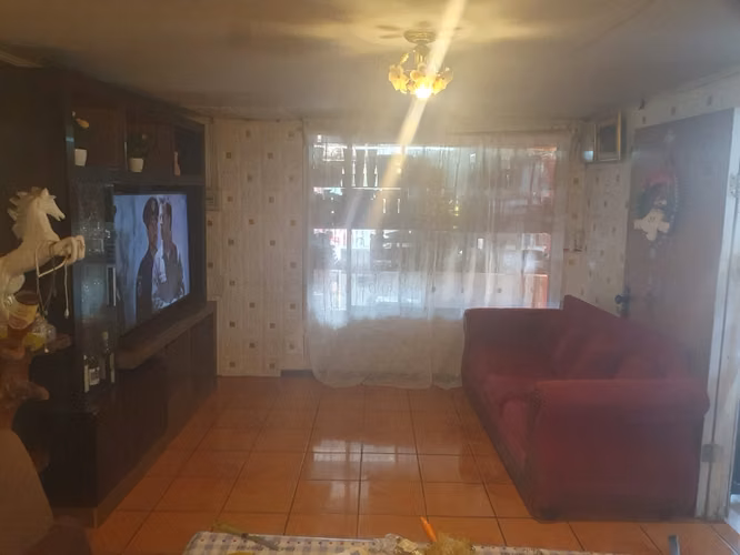 Vendo casa con negocio en plena Avenida Observatorio. - Imagen 2