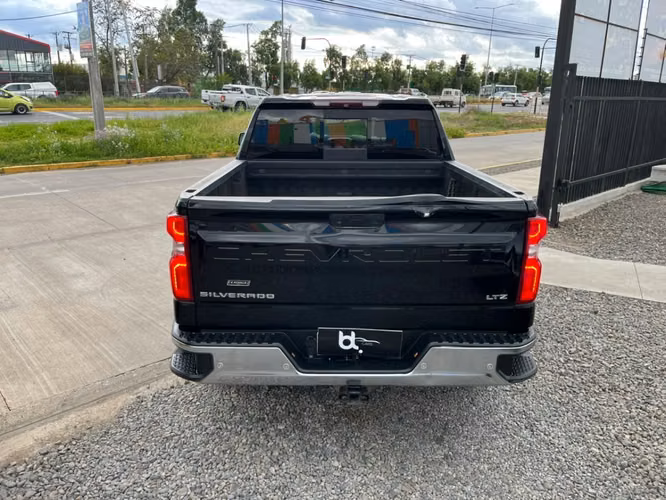 CHEVROLET SILVERADO LTZ 5.3 4X4 2019 - Imagen 5